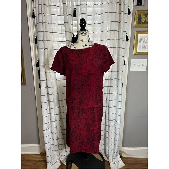 Safe Harbor Red and Black Paisley 2 Piece Skirt Set Size 12 - Picture 1 of 5